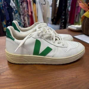 Veja Anthropologie White Green Sneakers Size 10